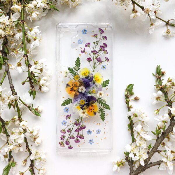 Pansy Bouquet | pressed flowers phone case | fern&felt