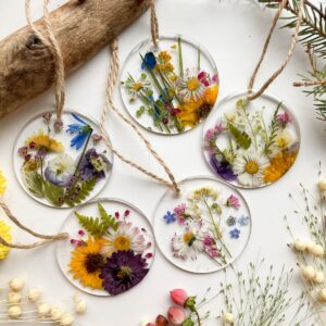 meadow ornaments set dried flowers fern and felt home decorations